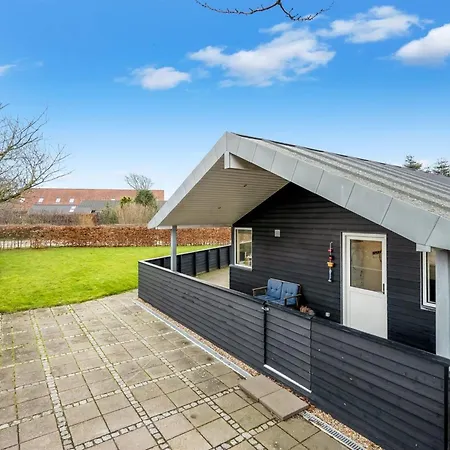 Carlie - 250m To The Fjord By Interhome *