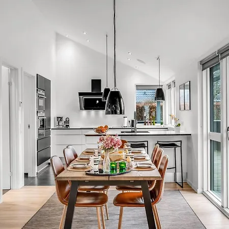 Carlie - 250m To The Fjord By Interhome *