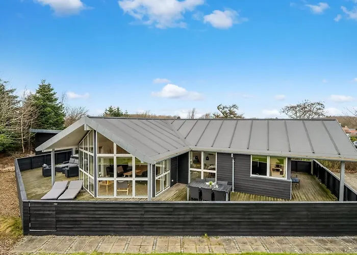 Carlie - 250m To The Fjord By Interhome *